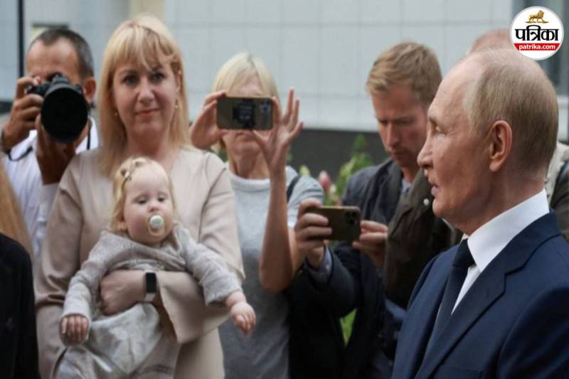 Russia pays pregnant schoolgirls one lac
