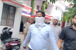 UP News : आबकारी निरीक्षक 25 हजार रुपये की रिश्वत लेते हुए गिरफ्तार - image