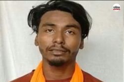 UP News : कांवड़ लाने वाले शाकिर को परिवार वालों की धमकी, शिव पूजा नहीं छोड़ी तो
कर देंगे हत्या ! - image