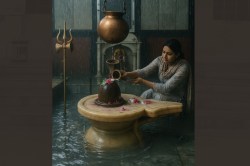Unique Shiv Temple: कम होती है बारिश तो पानी से भर देते है महादेव का गर्भगृह,
शिवलिंग जलमग्न होने पर होती है अच्छी बारिश - image