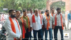 शिवभक्तों का अपमान नहीं सहेंगे, इकबाल महमूद के बयान पर शिवसेना का फूटा गुस्सा,
गिरफ्तारी की मांग - image