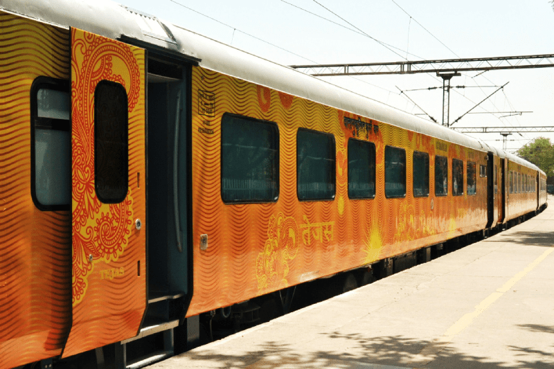 Tejas Superfast Special Train will run between Indore-Mumbai