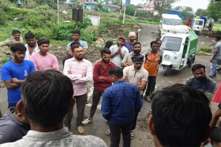 Villagers said that garbage should be removed from the FST plant, garbage vehicles were not allowed to be emptied even on the second day