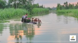 Flood News Amroha: अमरोहा में बाढ़ का संकट, गंगा का जलस्तर बढ़ने से कई गांव
जलमग्न, फसलें बर्बाद, ग्रामीण बेहाल - image