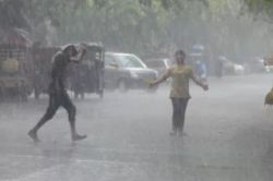 मानसून का कहर! नेशनल हाईवे समेत 247 सड़कें बंद, अब 18 जुलाई तक भारी से अतिभारी
बारिश का अलर्ट - image