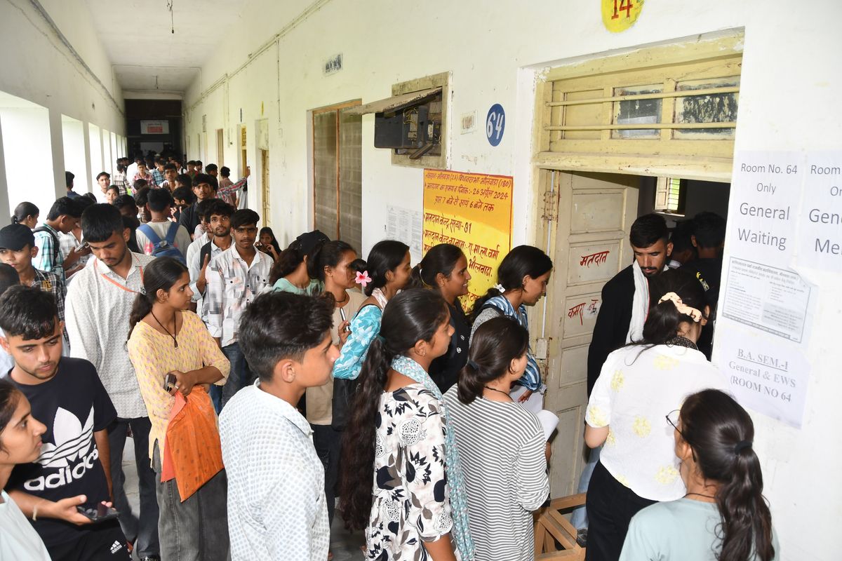 Now you can get your document verification done in MLV College till 16th