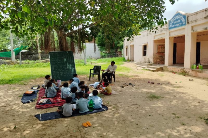 Orders to demolish classrooms and verandahs in three days