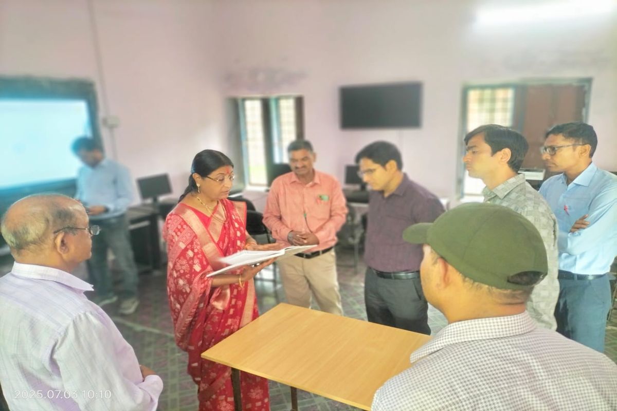एडीपीसी ने किया जहाजपुर ब्लॉक के विद्यालयों का निरीक्षण
