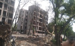 अहमदाबाद विमान हादसा: सूखे-काले पेड़ और ध्वस्त हुई इमारतें अब भी लगती हैं डरावनी - image