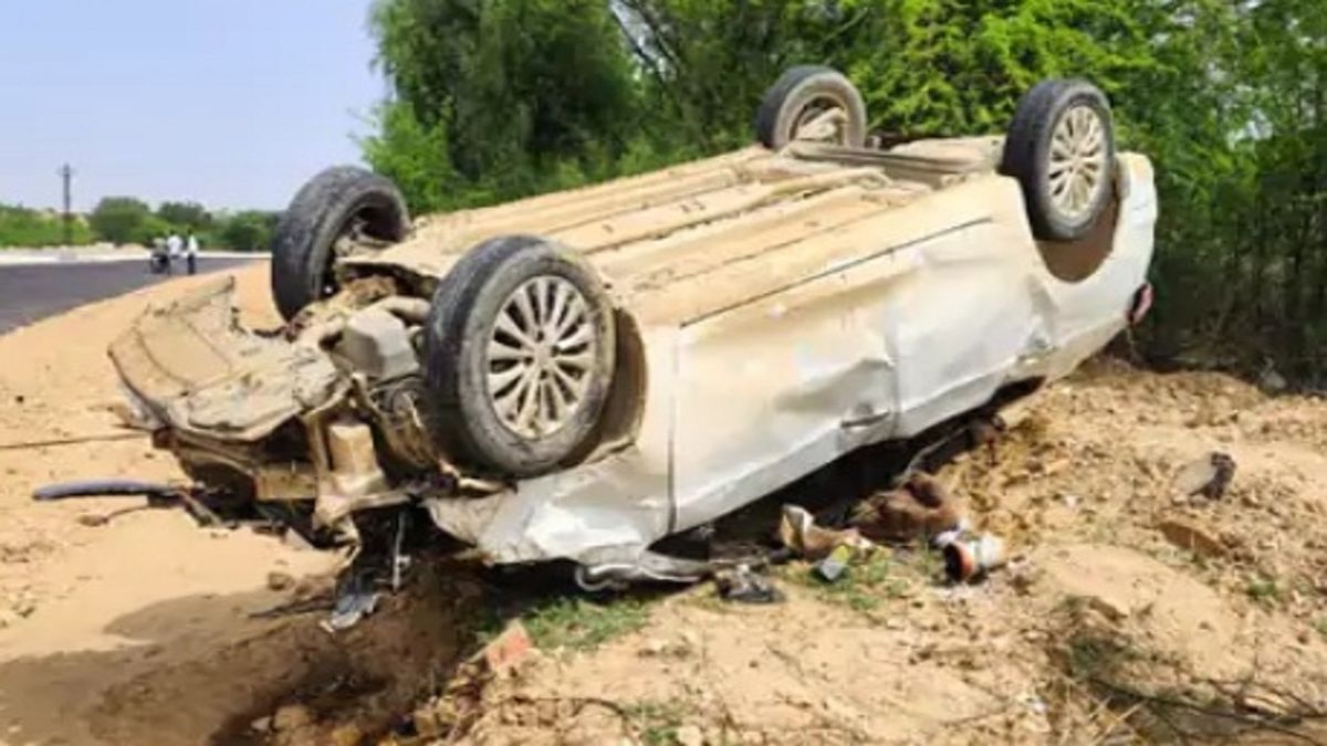 दोस्त के जन्म दिन पर लेने जा रहे थे केक, कार पलटने से युवक की मौत, चार दोस्त
घायल