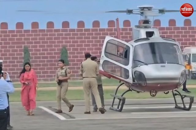 पहली बार बरेली के सातों नाथ मंदिरों पर हेलीकॉप्टर से पुष्पवर्षा