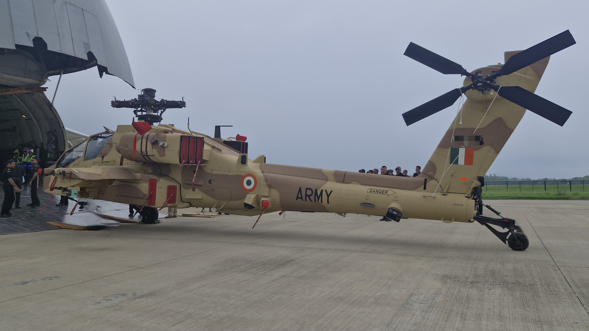 India Receives Apache Attack Helicopters