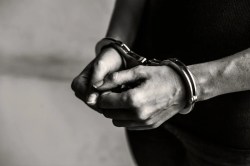 Uttar Pradesh Crime: हनीमून मनाने नई नवेली दुल्हन के साथ जाना था स्विटजरलैंड;
पैसों के लिए कर डाला ये कांड - image