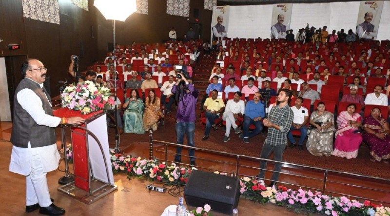 धर्मांतरण को लेकर फिर सियासत, आमने-सामने भाजपा- कांग्रेस, एक-दूसरे पर कसा तंज