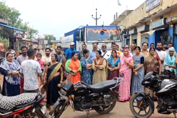 कटनी के बड़े इलाके में रातभर से बिजली गुल, विरोध में सड़क पर उतरे लोग - image