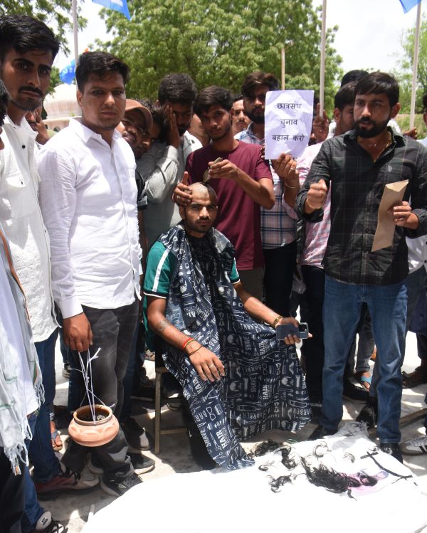 Demand for student union elections