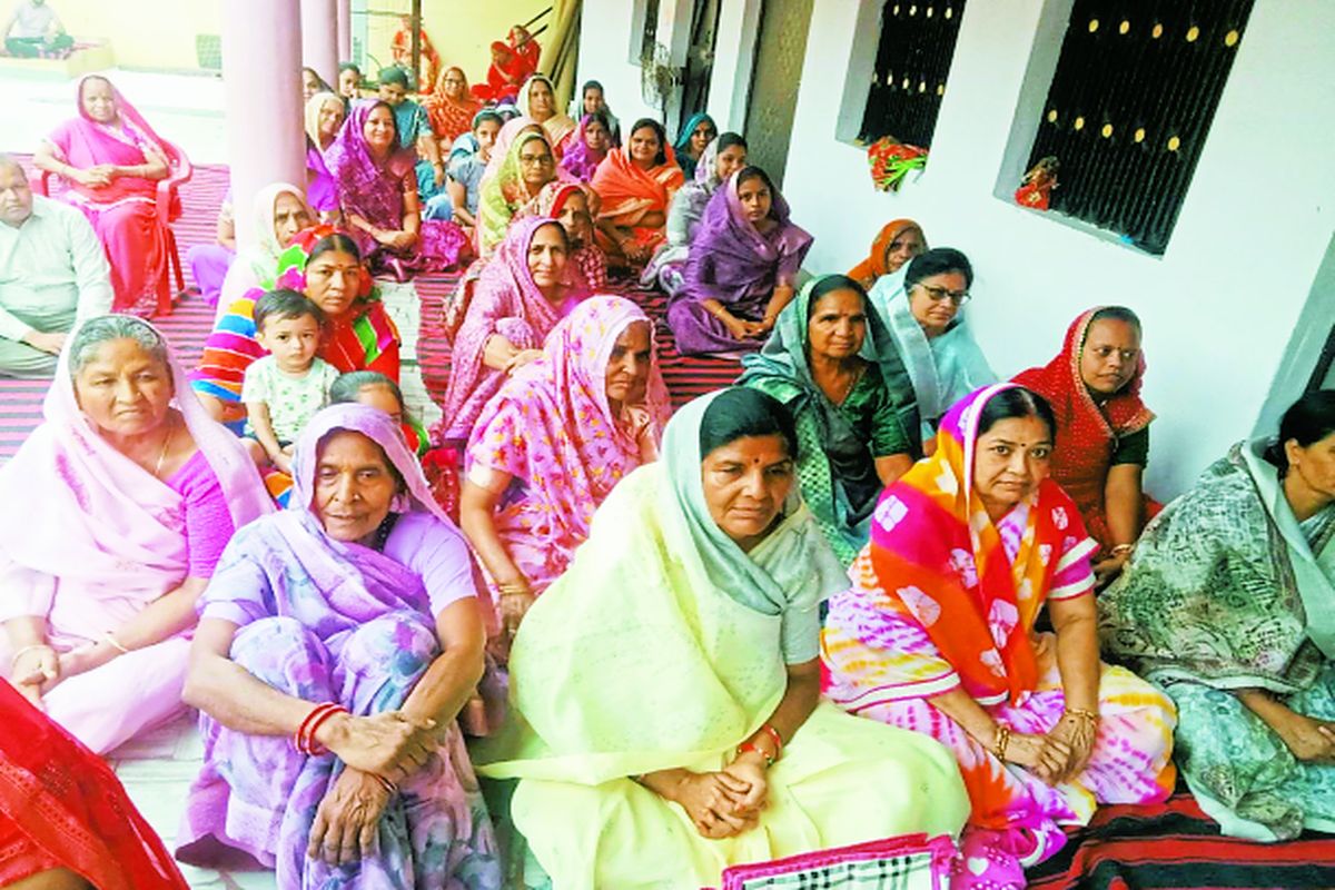 मोक्ष रूपी महल बनाने के लिए श्रद्धा रूपी मजबूत नींव का होना जरूरी