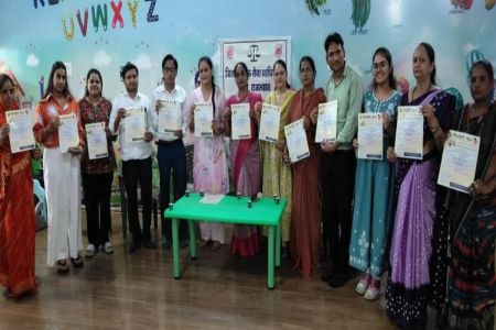 कार्यस्थल पर महिलाओं का सम्मान और सुरक्षा आवश्यक