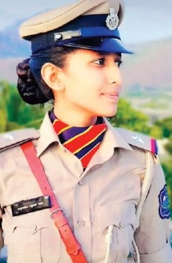 महिला एएसआई की हत्या, वारदात के बाद आरोपी पहुंचा थाने - image