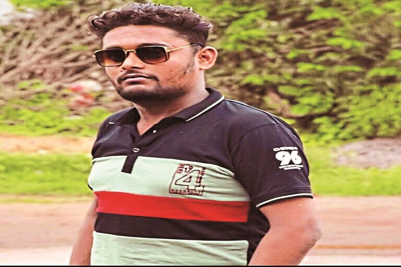 CG Accident: ख़राब सड़क बनी मौत की वजह, अनियंत्रित होकर गिरा युवक, तेज रफ़्तार वाहन ने रौंदा