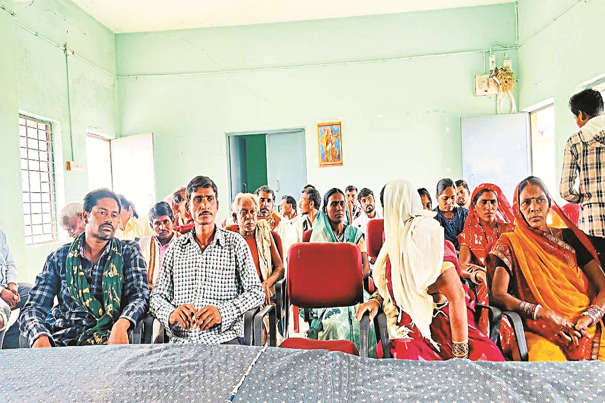 CG News: इस गांव में शराब पीने पर लगेगा जुर्माना, बैठक में पंचायत ने लिया निर्णय