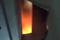 CG News: इंदिरा मार्केट इलेक्ट्रॉनिक शोरूम में भीषण आगजनी, सारा सामान जलकर खाक