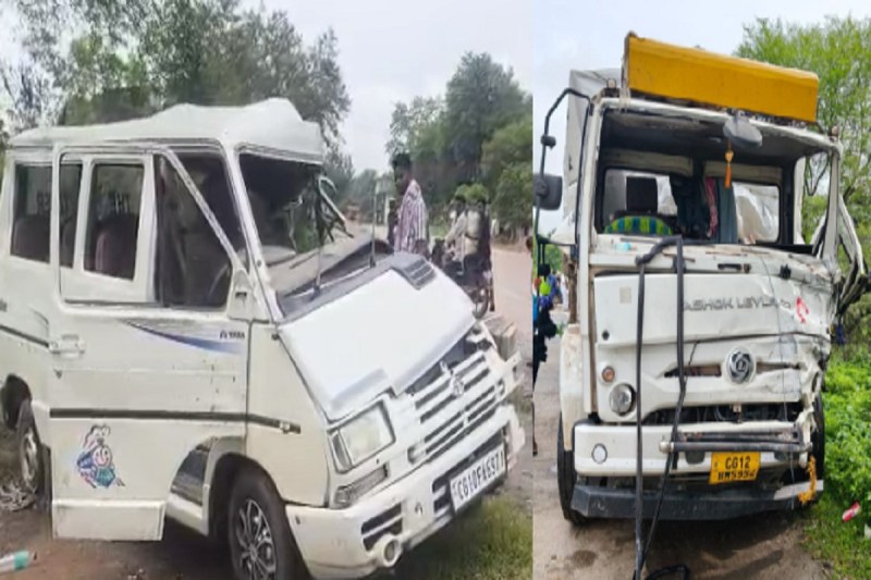 CG Accident: माजदा और विंगर गाड़ी में हुई टक्कर, 10 शिक्षक और दो छात्र थे सवार, 2 की हालत गंभीर