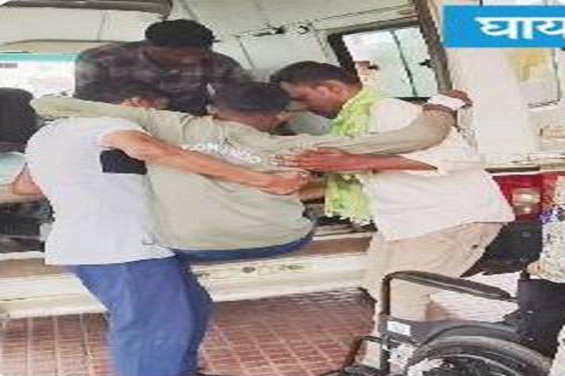 CG News: सुकमा मुठभेड़ में एक नक्सली ढेर, डीआरजी के तीन जवान घायल, विस्फोटक सामग्री बरामद