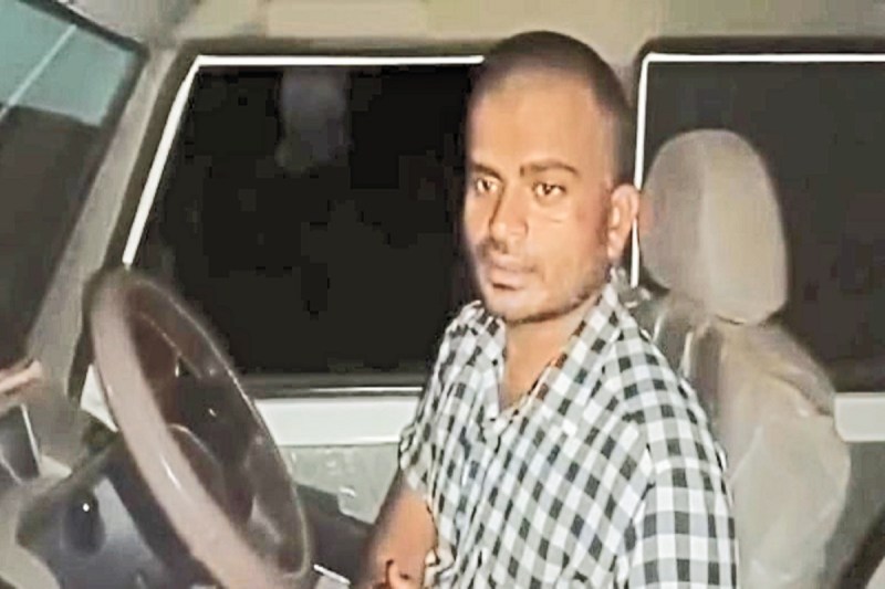 CG News: एंबुलेंस दौड़ाकर जच्चा-बच्चा की जिंदगी मुसीबत में डाली, महतारी एक्सप्रेस का ड्राइवर बर्खास्त