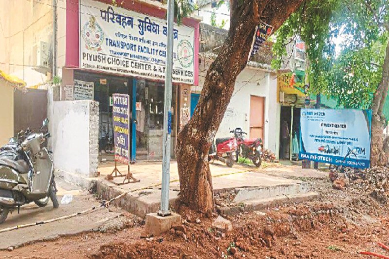 CG News: हाई सिक्योरिटी नंबर प्लेट बना मुसीबत, मोबाइल पर नहीं आ रहा ओटीपी, दफ्तर की दौड़ लगाते लोग परेशान