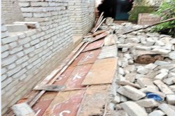 CG News: निर्माणाधीन मकान का छज्जा गिरा, दबने से मकान मालिक की मौत - image