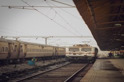 Indian Railway: यात्रियों को एक बार फिर होगी परेशानी, रेलवे ने रद्द की 9 पैसेंजर
ट्रेनें - image