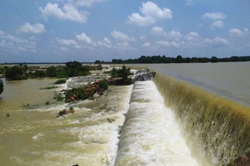 CG News: नेटवर्क मार्केटिंग में रकम डूबी, 19 साल की युवती ने तांदुला में लगाई छलांग