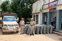 राजस्थान में प्याज की आड़ में कर रहे थे तस्करी, 1.40 करोड़ का डोडा चूरा जब्त,
तस्कर फरार - image