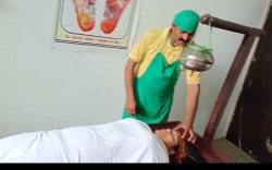 पंचतत्व से उपचार कर बुजुर्गों को दर्द से राहत दे डॉक्टर दंपती - image