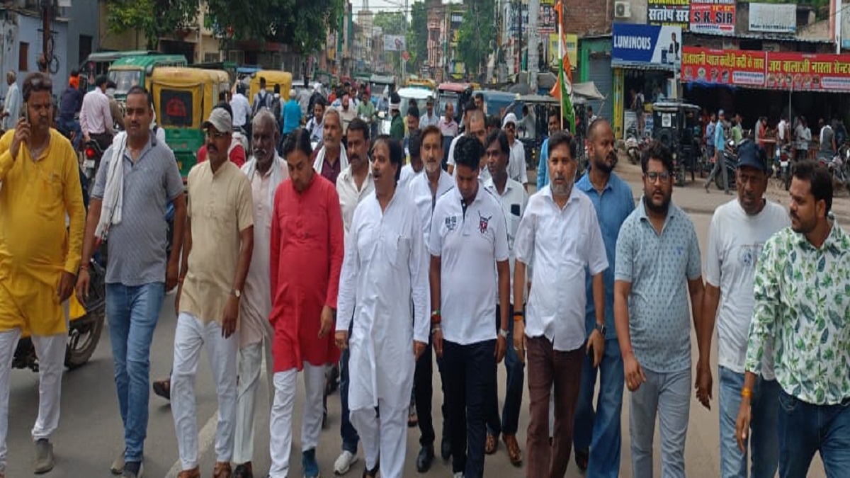 आज कांग्रेस पार्टी ने निकाली प्रभात फेरी, कल घेरेंगे कलेक्ट्रेट