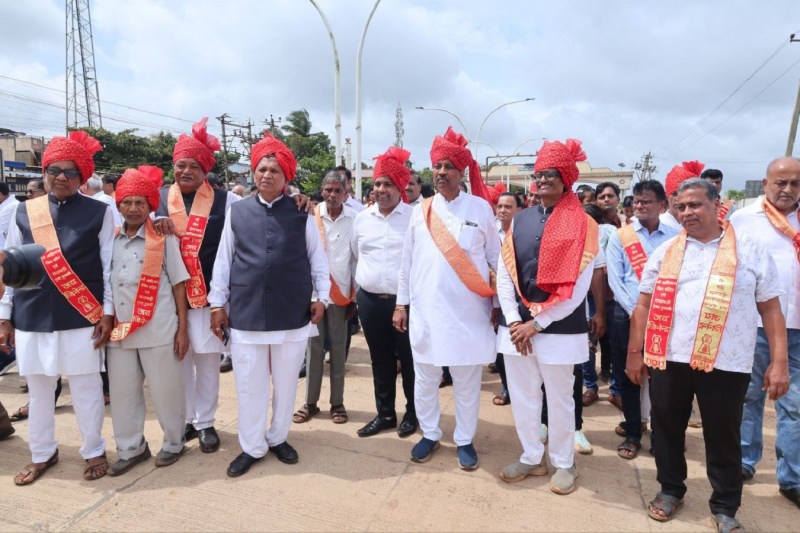 साध्वी सूर्यप्रभा और साध्वी पूर्णप्रभा के चातुर्मास अवसर पर निकाली शोभायात्रा
