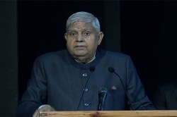 सत्ता में रहते उड़ाया धनखड़ का मजाक, इस्तीफे के बाद अब उनके लिए फेयरवेल पार्टी
आयोजित करेगा विपक्ष - image