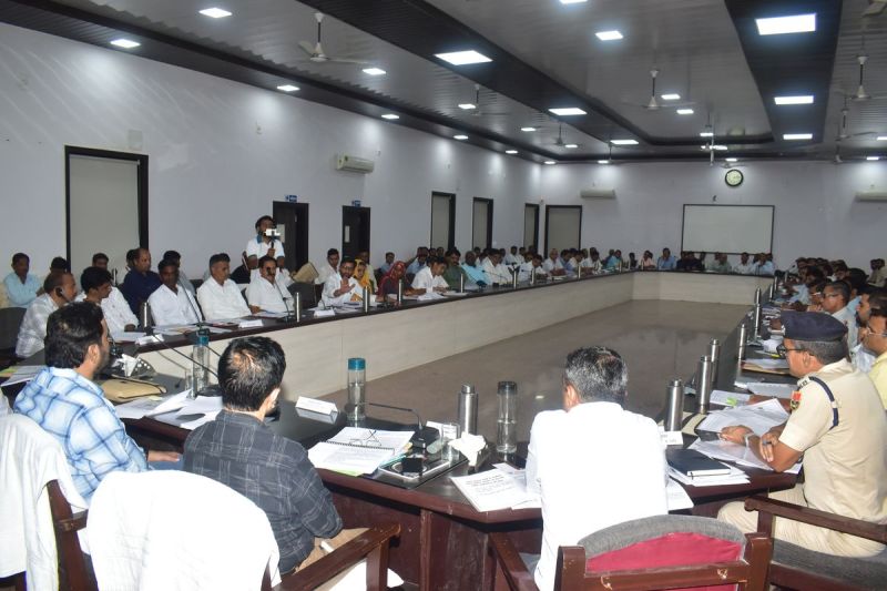 जिला विकास समन्वय एवं निगरानी समिति (दिशा) की बैठक