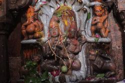 नागचंद्रेश्वर मंदिर के खुलने और बंद होने की टाइमिंग जारी, इस बार ज्यादा
श्रद्धालु कर सकेंगे दर्शन, मिलेंगी नई सुविधाएं - image