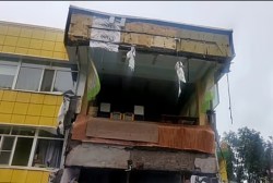 Russia Earthquake: 8.8 तीव्रता के भूकंप के बाद रूस, जापान और अमेरिका में आई
सुनामी, कई देशों में अभी भी खतरा बरकरार - image