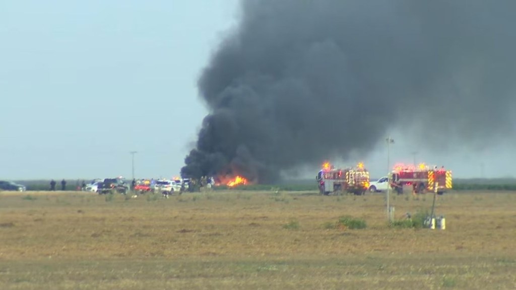 F-35 fighter jet crashes