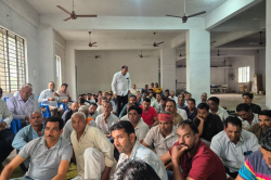 MP में बन रही बड़ी रेल लाइन का विरोध, किसान बोले- ‘इंचभर भी नहीं देंगे….’ - image