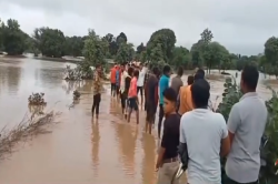 झमाझम बारिश ने बरपाया कहर, 50 गांवों से टूटा संपर्क, उफान पर नदी-नाले - image
