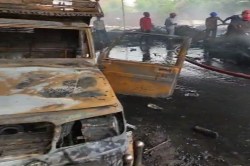 Alwar: धमाके से फटा सिलेंडर, कबाड़ गोदाम में लगी भीषण आग, बाहर नहीं निकल पाया
दिव्यांग, जिंदा जलने से मौत - image