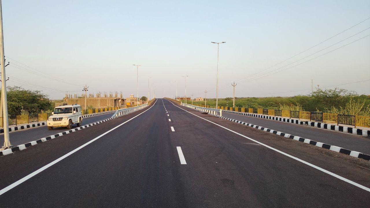 अब बॉर्डर पर भी दौड़ेंगे सरपट वाहन, हुआ हाइवे का निर्माण