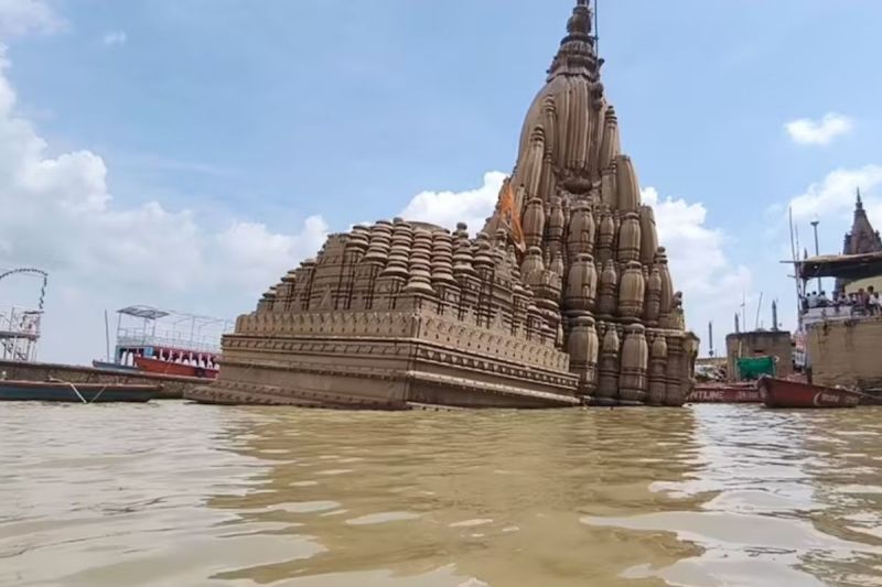 कई घाटों का संपर्क टूटा