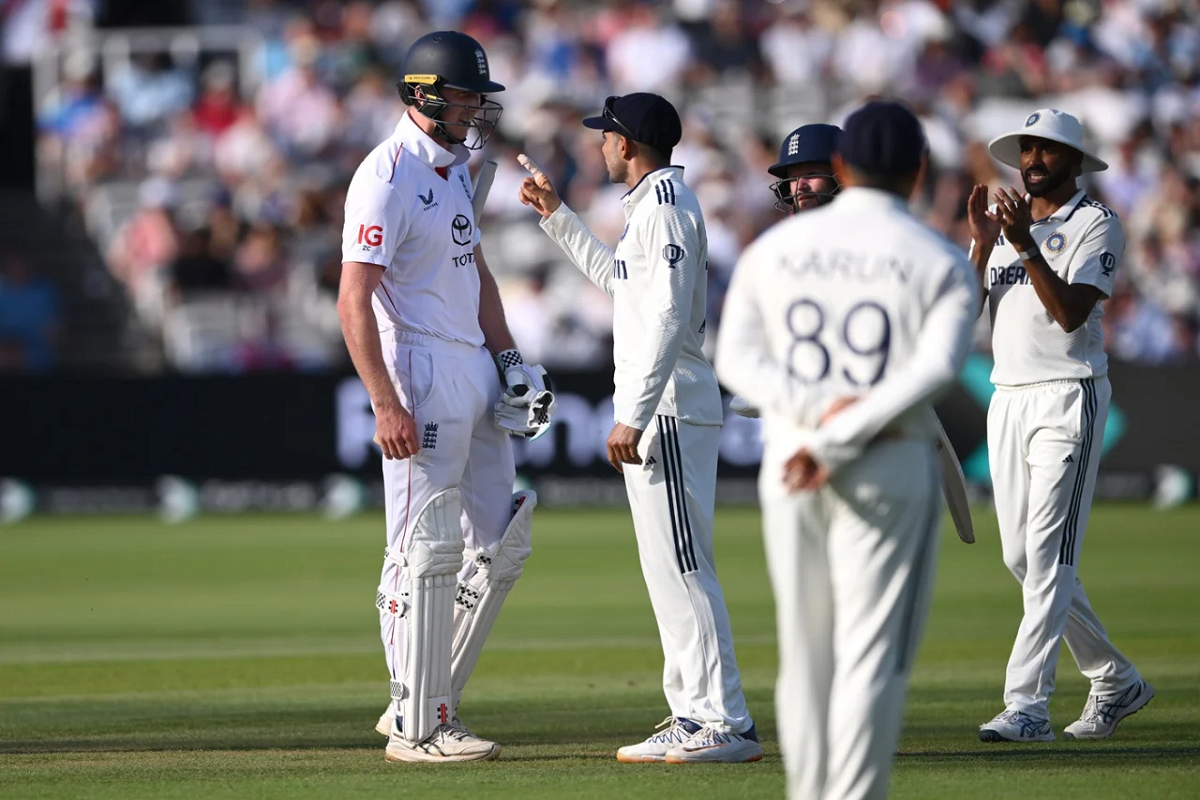 IND vs ENG: दिन खत्म के अंत में अंग्रेजों से भिड़े शुभमन गिल, गुस्से में किए
भद्दे कमेन्ट, लॉर्ड्स में जमकर हुआ बवाल, VIDEO