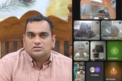 मंदिरों की सुरक्षा से लेकर गोकशी तक… एसएसपी ने अफसरों को किया अलर्ट, बोले- ड्रोन
उड़ने की अफवाहों पर रखी जाए पैनी नजर - image
