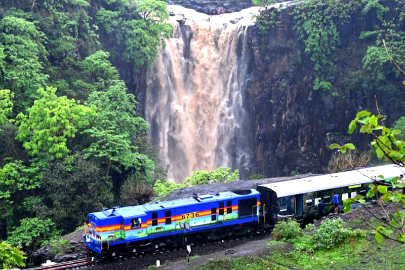 Patalpani-Kalakund Heritage Train